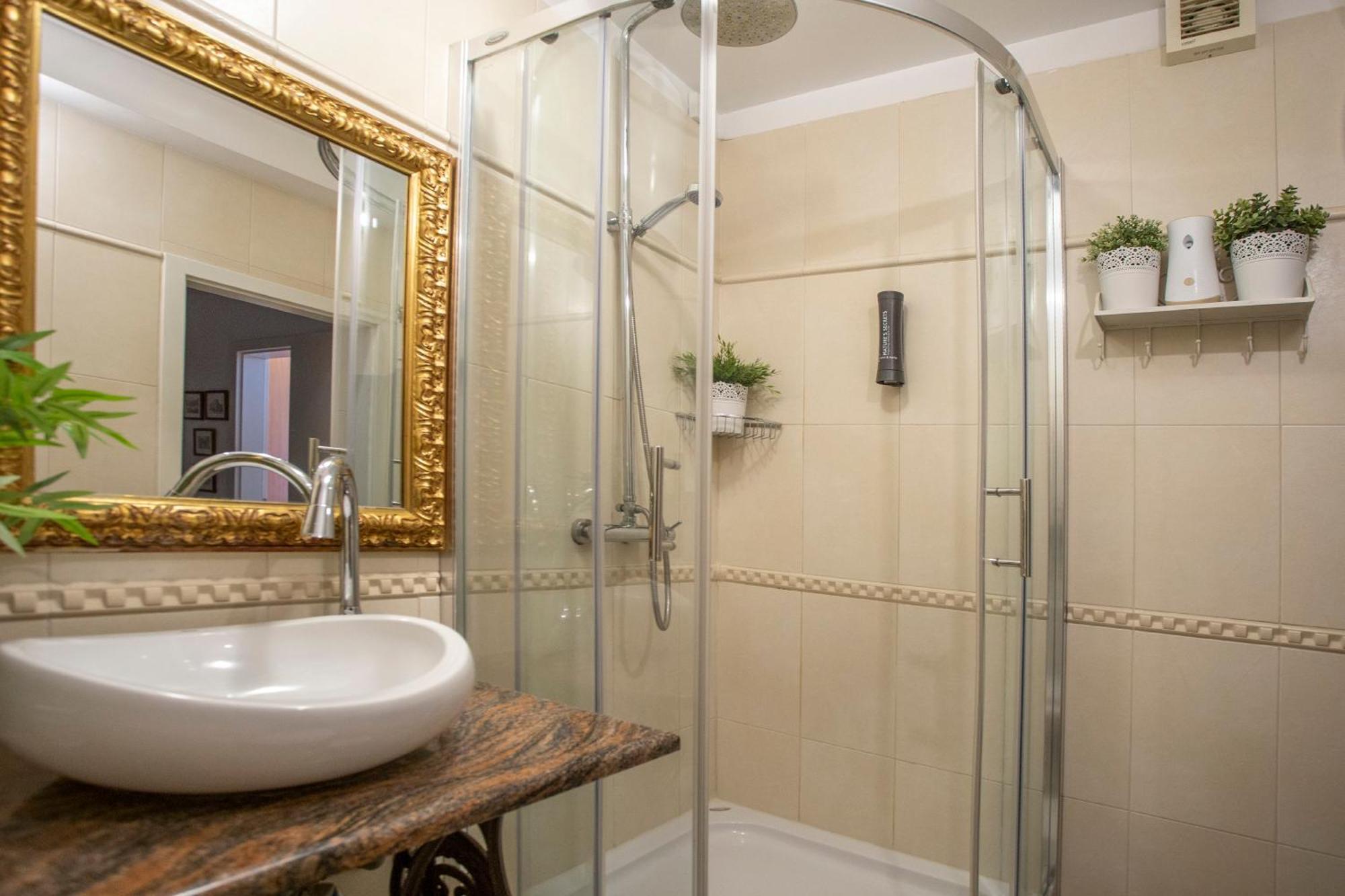 Split Theatre Apartments Luaran gambar